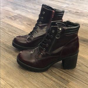 Paten plum bootie